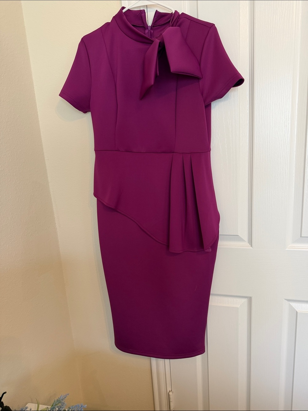 Elegant Purple Peplum Tie-Neck Sheath Dress
